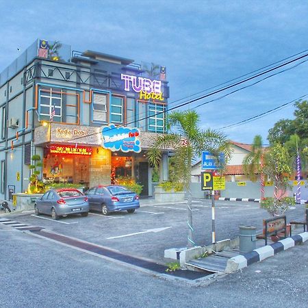 Tube Hotel Klebang Melaka Buitenkant foto