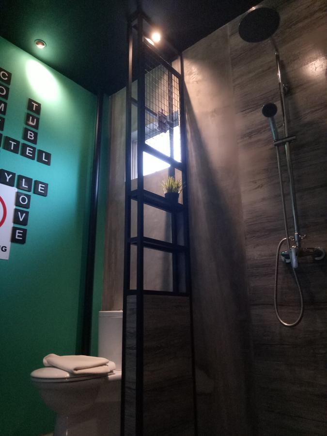 Tube Hotel Klebang Melaka Buitenkant foto
