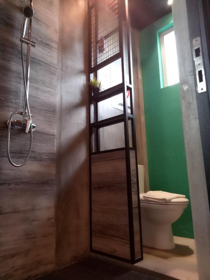 Tube Hotel Klebang Melaka Buitenkant foto